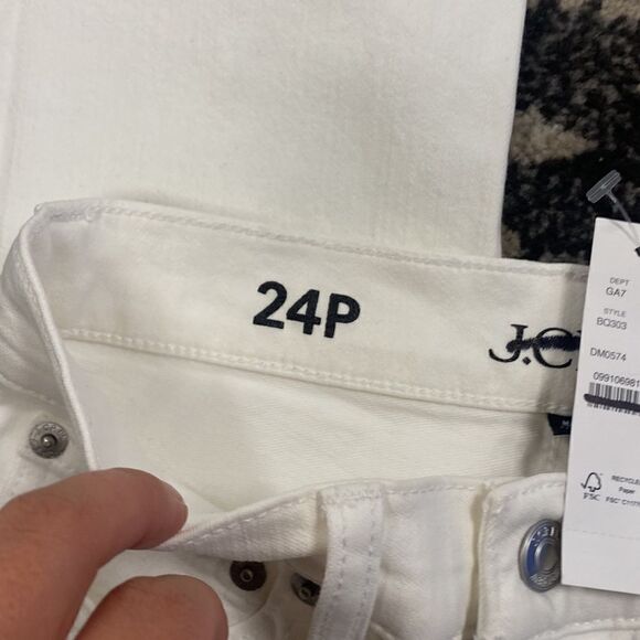 J. Crew Petite 9" demi-boot crop jean in white wash - Picture 7 of 8